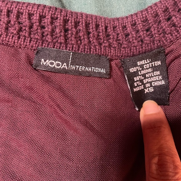 Moda International Plum crochet mini dress. Cap sleeves, lined. Worn once - Picture 5 of 6